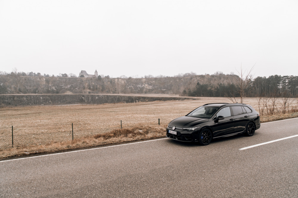 Volkswagen Golf R Variant